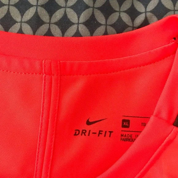 Nike Dri fit Soccer Training Shirt All Over Swoosh Nike Logo - Picture 5 of 9